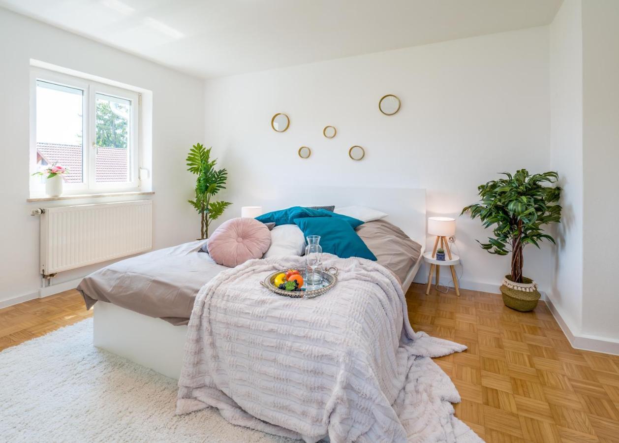 Eg Links-Wunderschoene 70M Grosse 2-Zimmer City Wohnung Naehe Salzburg Freilassing Exterior photo